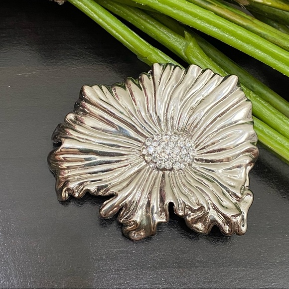 Vintage Regency Accessories Silver-tone Large Poppy Flower CZ Stone Brooch - Picture 3 of 11